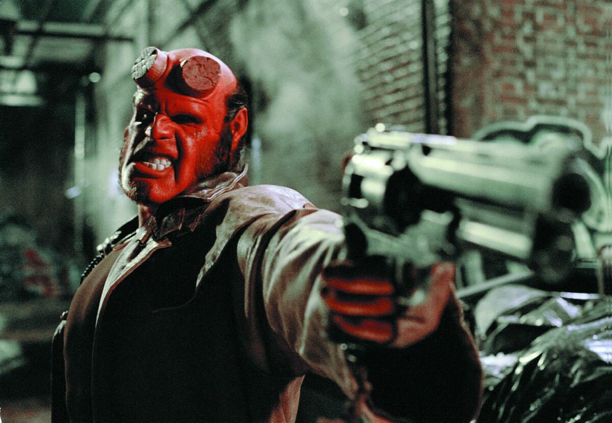 Film_Hellboy6_Pistole.jpg